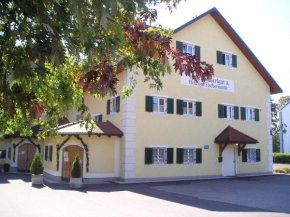 Отель Hotel Garni Nöserlgut  Линц